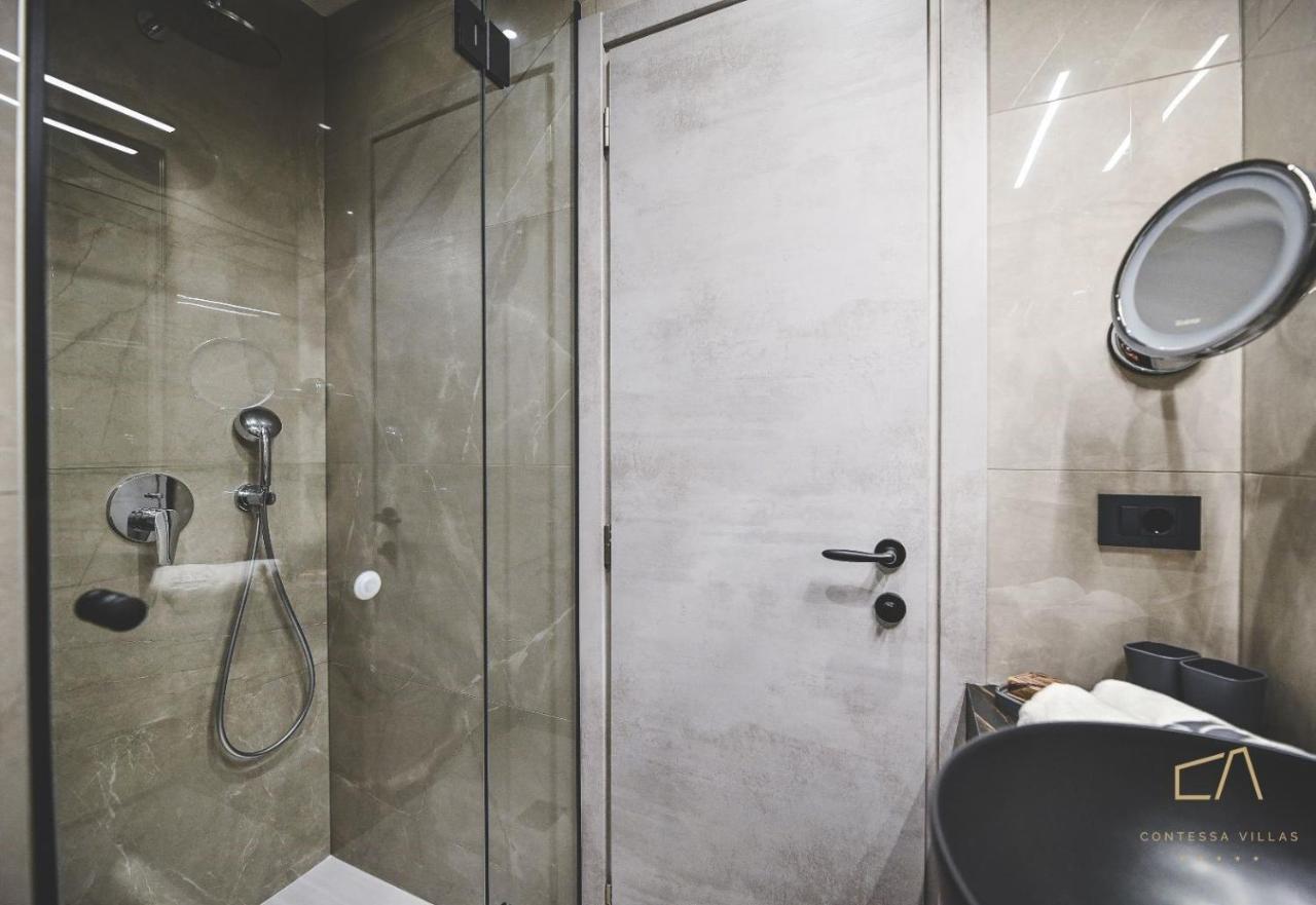 Galija Luxury Suites クルク エクステリア 写真